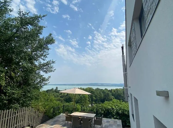 Panorama House Case de vacanță Tihany